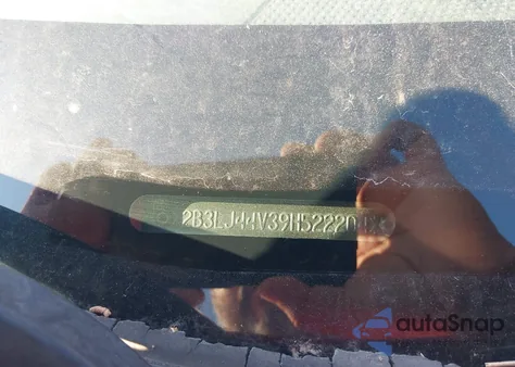 2009 Dodge Challenger Se from USA, damaged, VIN 2B3LJ44V39H522204